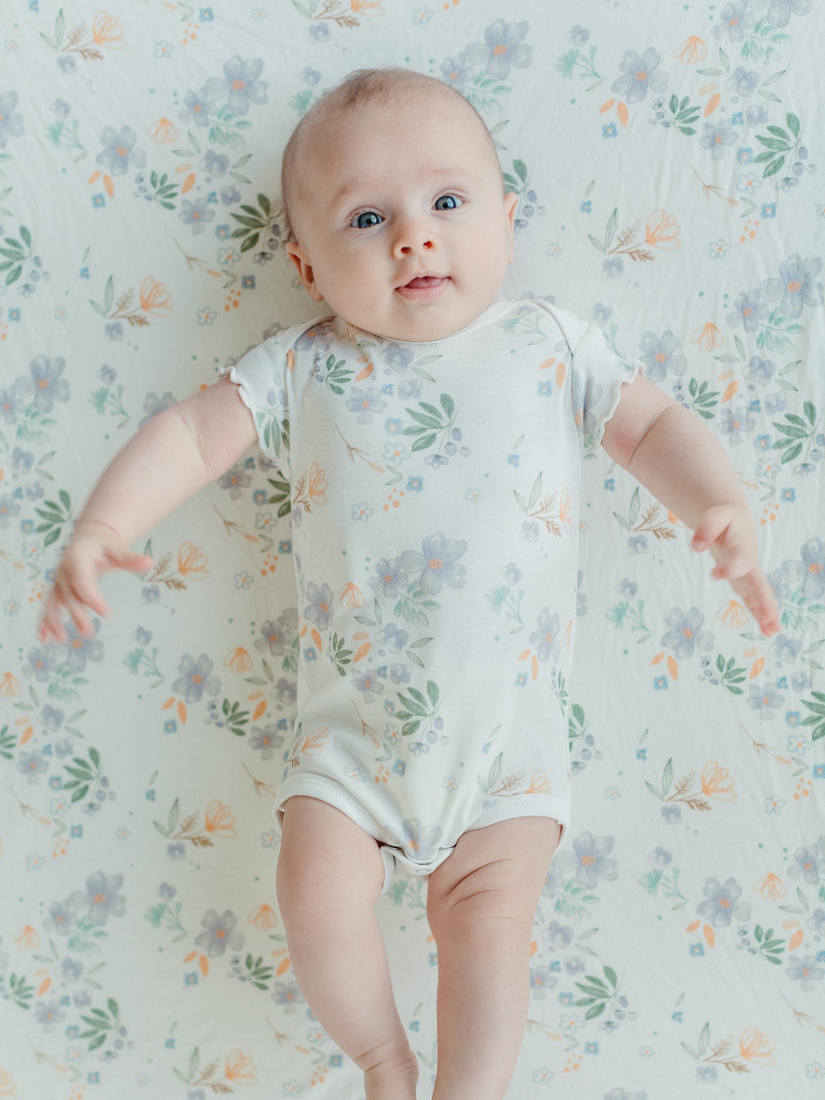 Onesie/Bodysuit - Flutter Sleeves - Modern Daisy