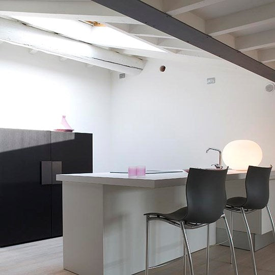 FLOS GLO-BALL BASIC 1 tavolo 3