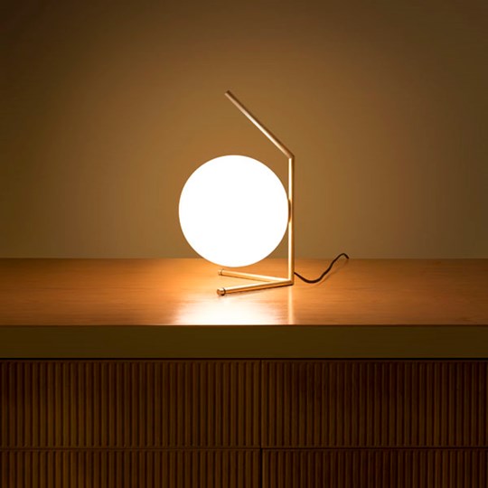 Flos-IC-T1-LOW-tavolo-7