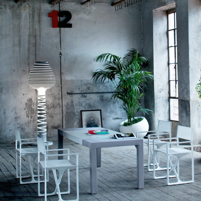 LADY MARY Indoor/Outdoor