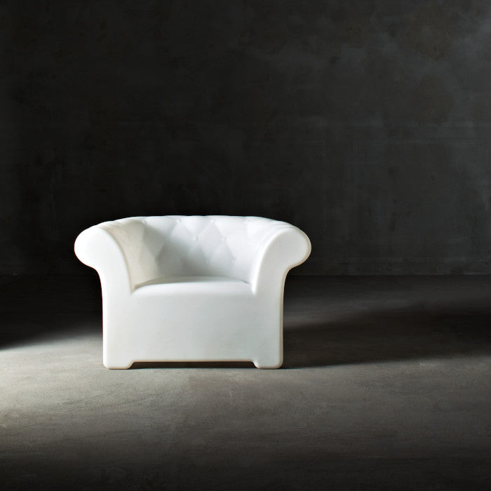 SIRCHESTER ARMCHAIR with Light